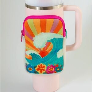 NATURAL LIFE Colorful Wave Water Bottle Zipper Pouch💓Price is firm💓